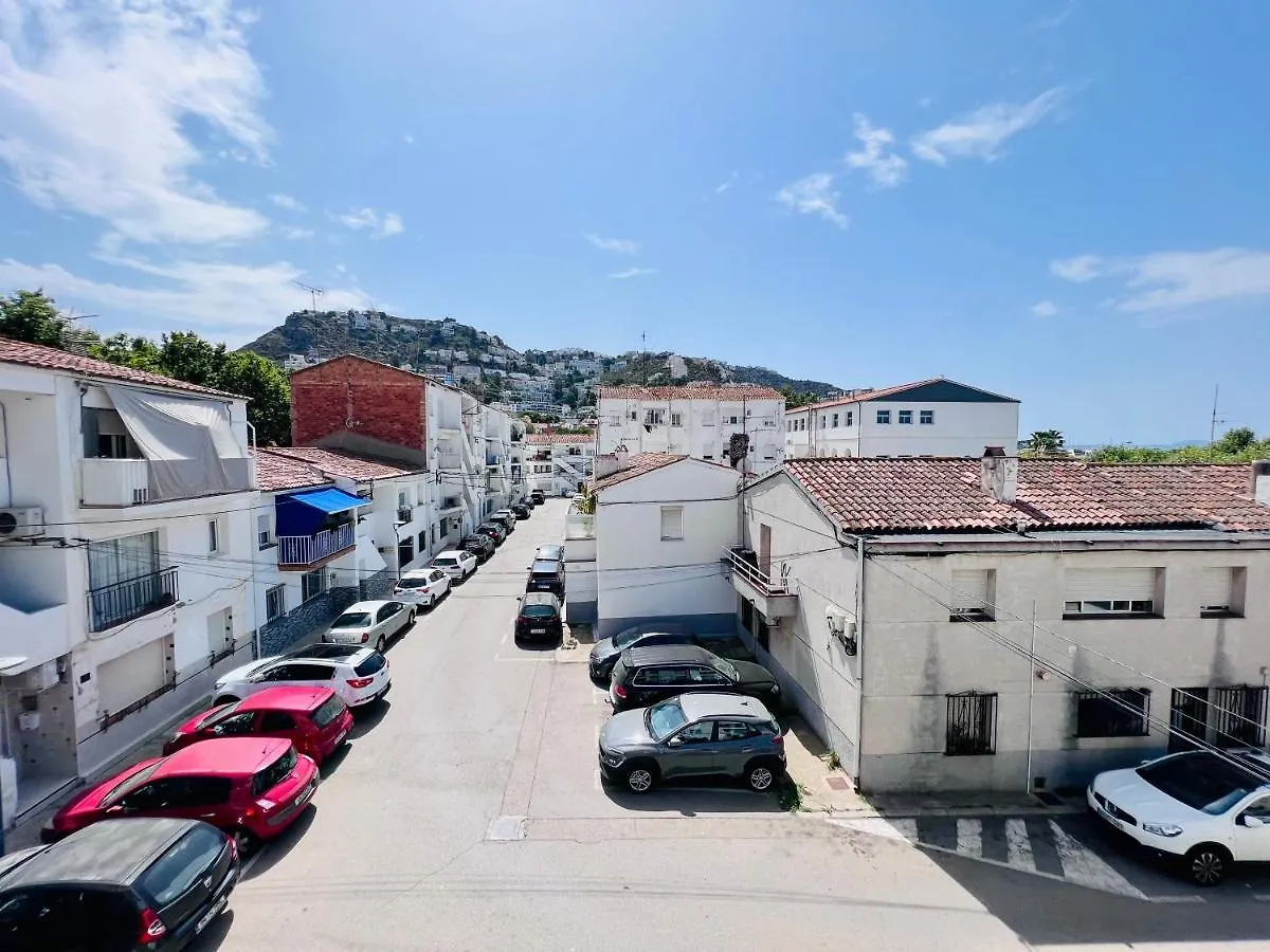 Lutgardo 23 Apartment Roses 0*,  Spain
